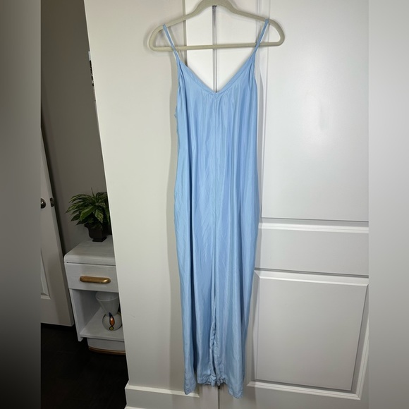 Elegant Light Blue Women's Jumpsuit - Picture 2 of 12